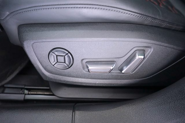 AUDI RS6 usata, con Sensori di parcheggio anteriori