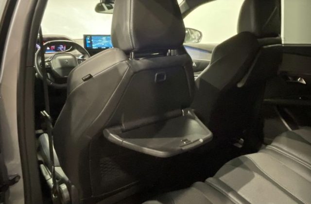 PEUGEOT 5008 usata, con Climatizzatore