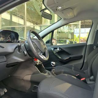 PEUGEOT 208 usata, con ESP
