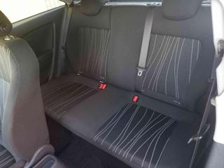 OPEL Corsa usata, con Sedile posteriore sdoppiato