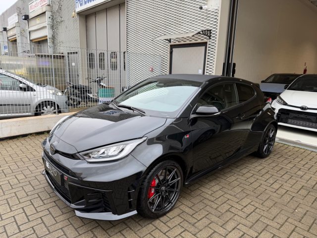 TOYOTA Yaris usata, con Airbag laterali