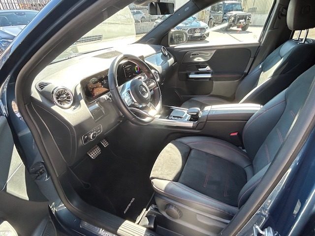 MERCEDES-BENZ GLA 200 usata, con Sedili riscaldati