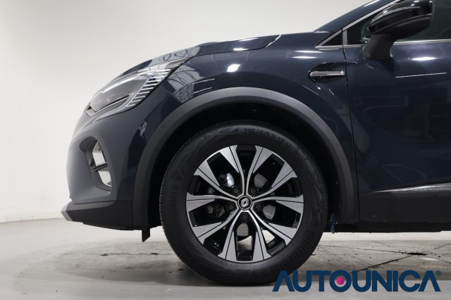 RENAULT Captur usata, con Volante in pelle