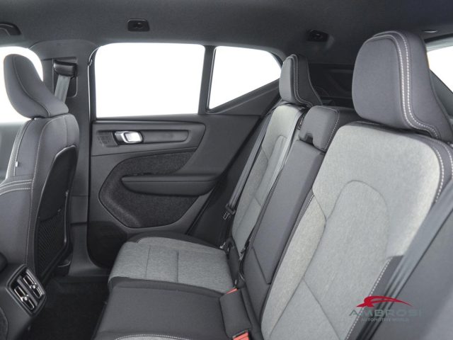 VOLVO XC40 usata 9