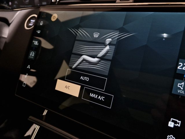 LAND ROVER Range Rover Evoque usata, con Fari LED