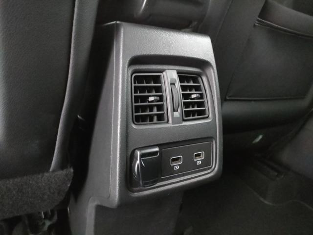 RENAULT Captur usata, con Volante in pelle