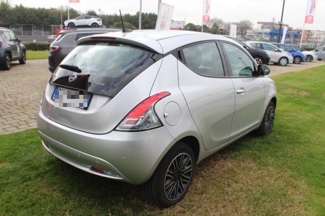 LANCIA Ypsilon usata 19