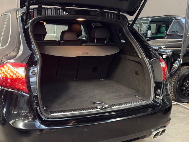 PORSCHE Cayenne usata, con Sistema di navigazione