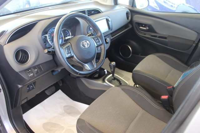 TOYOTA Yaris usata 8
