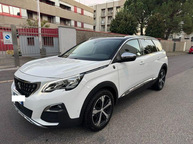 PEUGEOT 5008 usata, con Autoradio