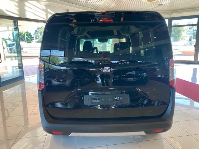 FORD Tourneo Courier usata, con Alzacristalli elettrici