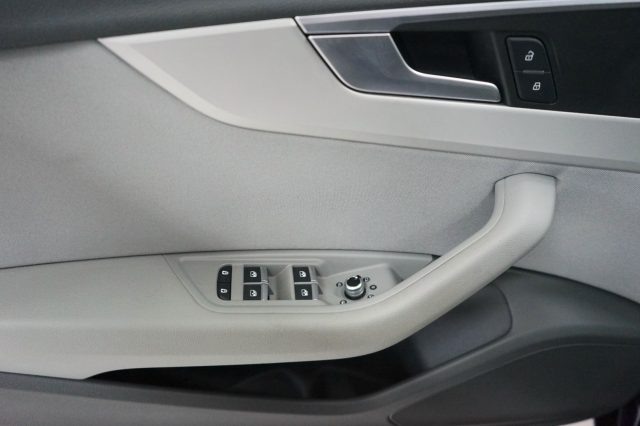 AUDI A4 usata, con Sensore di luce