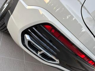 VOLKSWAGEN Taigo usata, con Luci diurne