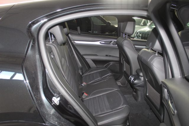 ALFA ROMEO Stelvio usata, con Chiusura centralizzata