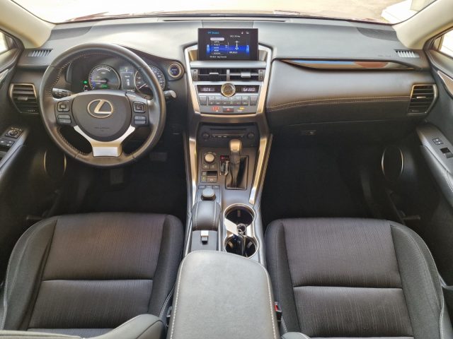 LEXUS NX 300h usata, con Chiusura centralizzata