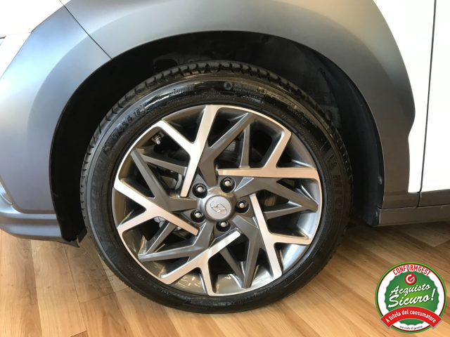 HYUNDAI Kona usata, con Fari LED