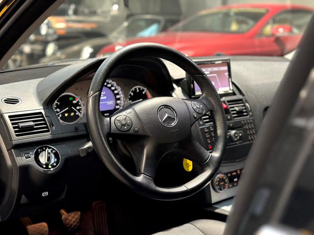 MERCEDES-BENZ C 220 usata, con Chiusura centralizzata