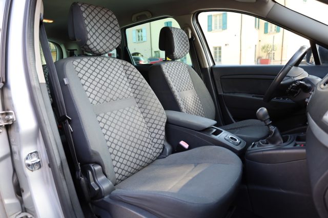 RENAULT Scenic usata, con Cruise Control