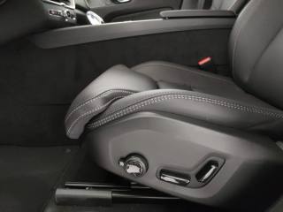 VOLVO XC60 usata, con Sedili riscaldati