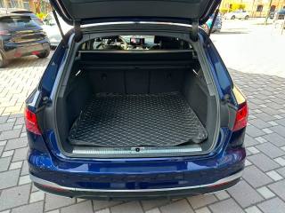 AUDI A4 usata, con Autoradio