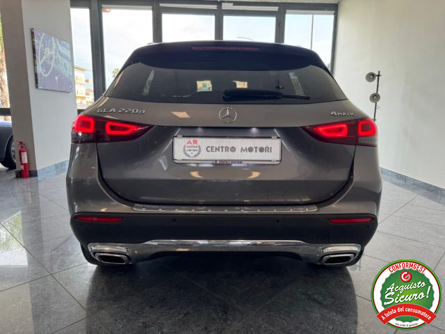 MERCEDES-BENZ GLA 220 usata, con Alzacristalli elettrici