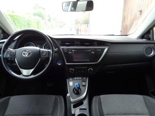 TOYOTA Auris usata, con Controllo automatico clima