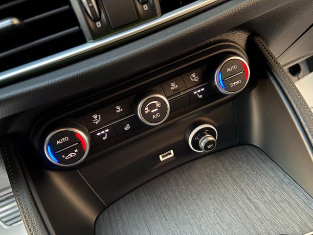 ALFA ROMEO Stelvio usata, con Fari Xenon