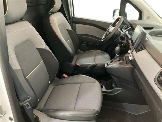 RENAULT Kangoo usata, con USB