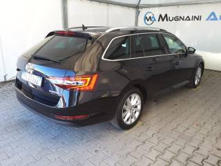 SKODA Superb usata, con USB