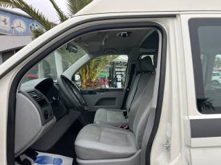 VOLKSWAGEN Caravelle usata, con Autoradio