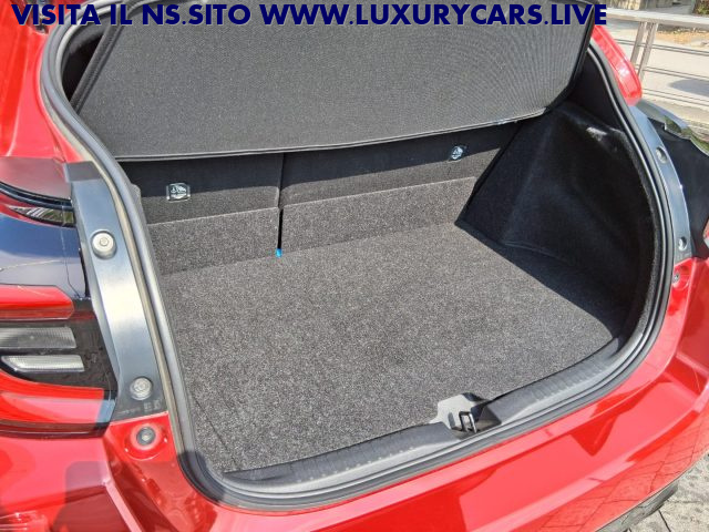 TOYOTA Yaris usata, con Vetri oscurati
