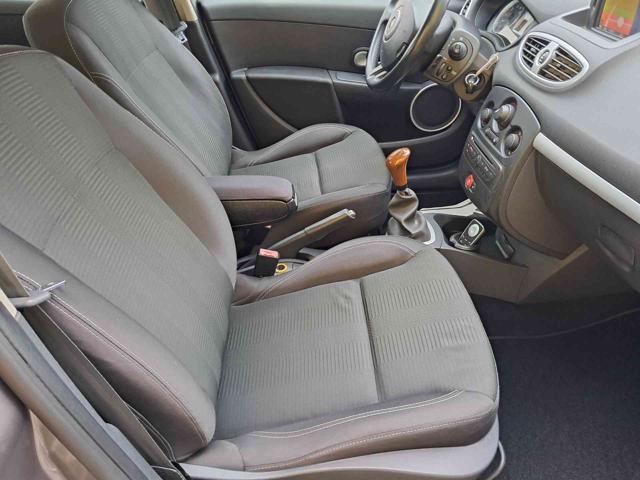 RENAULT Clio usata 16