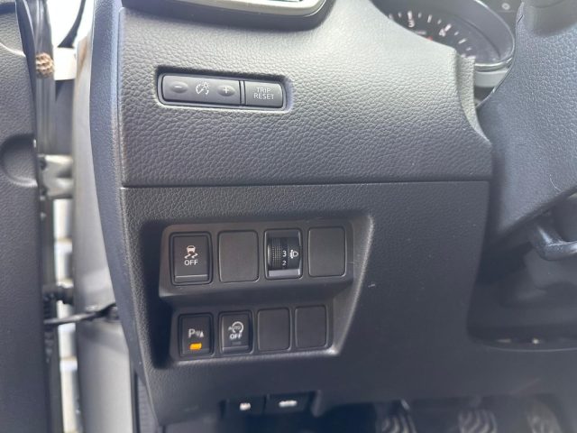 NISSAN Qashqai usata, con Climatizzatore