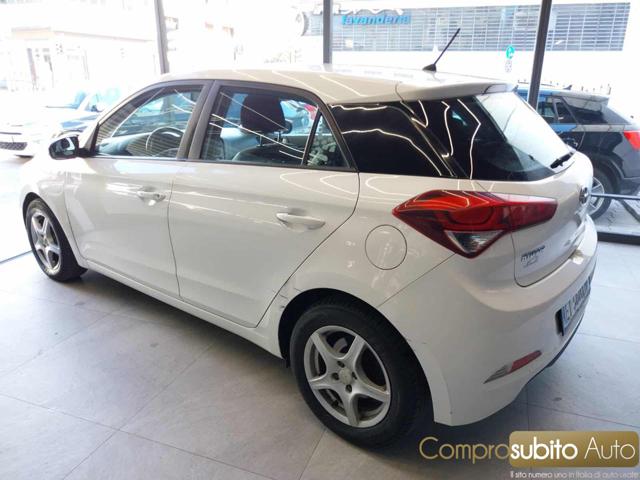 HYUNDAI i20 usata, con Antifurto
