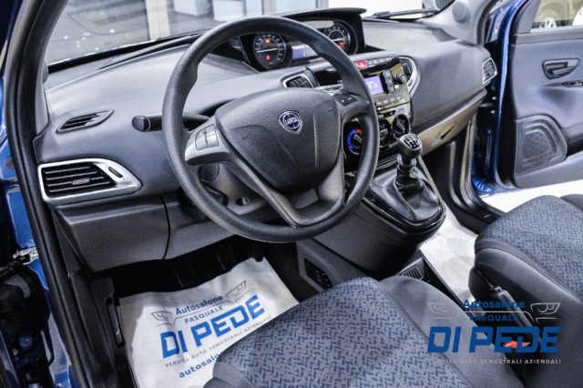 LANCIA Ypsilon usata, con MP3