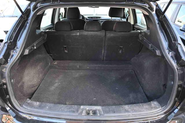 NISSAN Qashqai usata, con Autoradio
