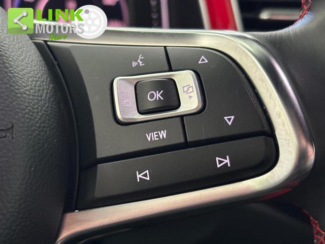 VOLKSWAGEN T-Roc usata, con Volante in pelle