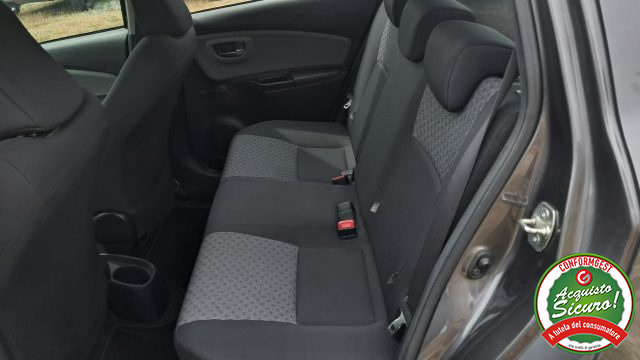 TOYOTA Yaris usata, con Alzacristalli elettrici