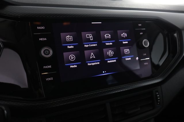 VOLKSWAGEN T-Cross usata 9