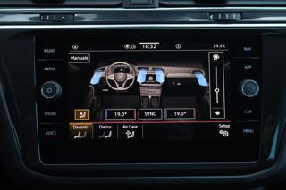 VOLKSWAGEN Tiguan usata, con Sensori di parcheggio posteriori