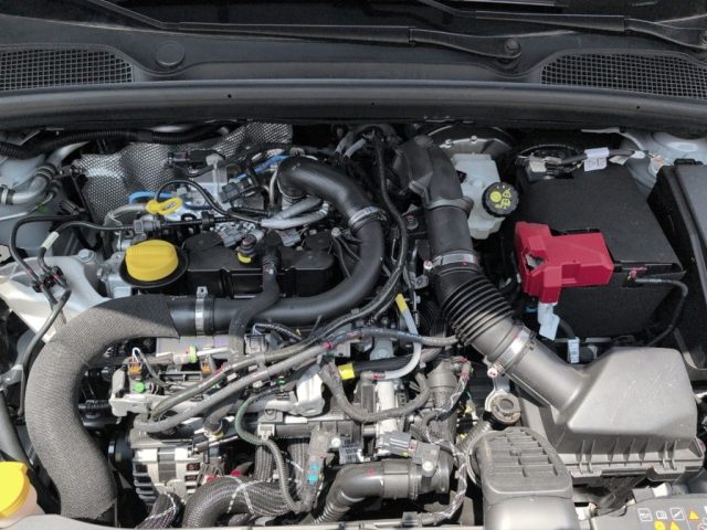 RENAULT Clio usata, con Climatizzatore