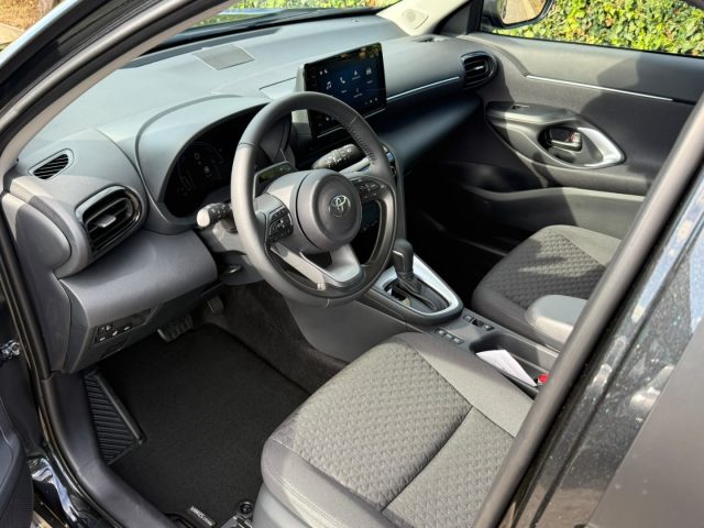TOYOTA Yaris Cross usata, con Controllo automatico clima
