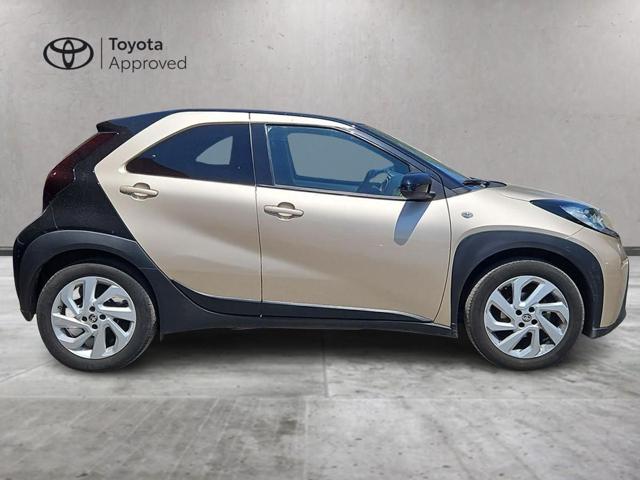 TOYOTA Aygo X usata, con Autoradio