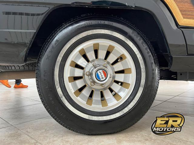 JEEP Wagoneer usata 21