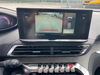 PEUGEOT 3008 usata, con USB