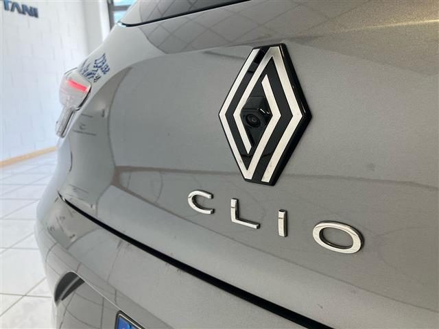 RENAULT Clio usata 21