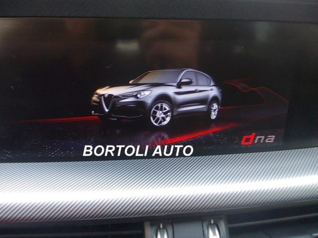 ALFA ROMEO Stelvio usata, con Leve al volante