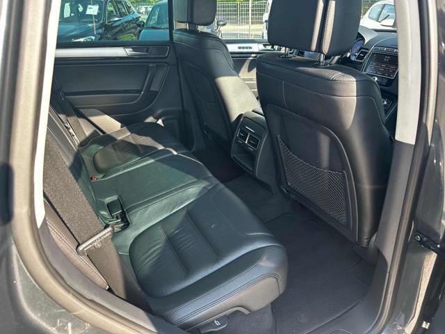 VOLKSWAGEN Touareg usata, con Volante multifunzione