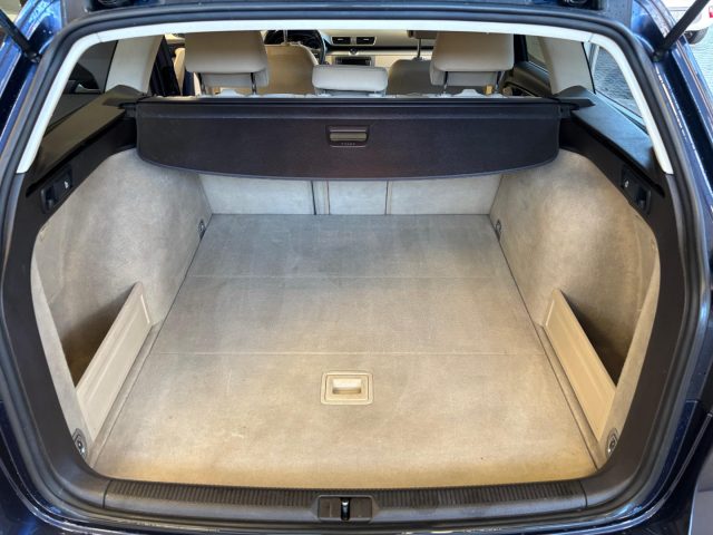 VOLKSWAGEN Passat Variant usata, con Boardcomputer