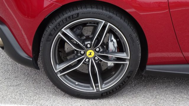 FERRARI Roma usata, con Leve al volante